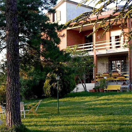 B&B Margherita Montefalco Exterior foto